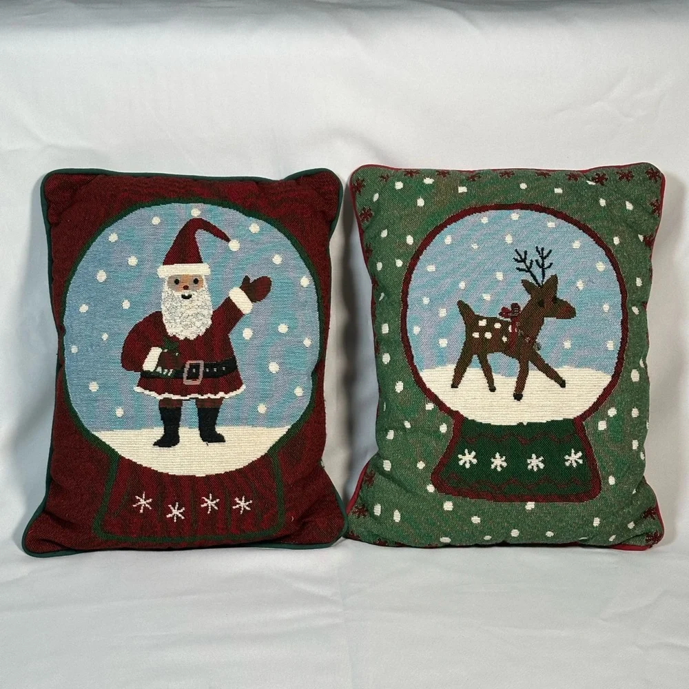 VTG Christmas Tapestry Throw Pillows Set Santa & Reindeer Snow Globe Decor 15x12
